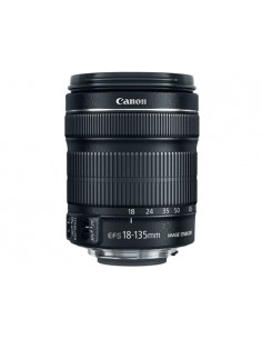 Canon lens EF-S 18-135mm f/3.5-5.6 IS